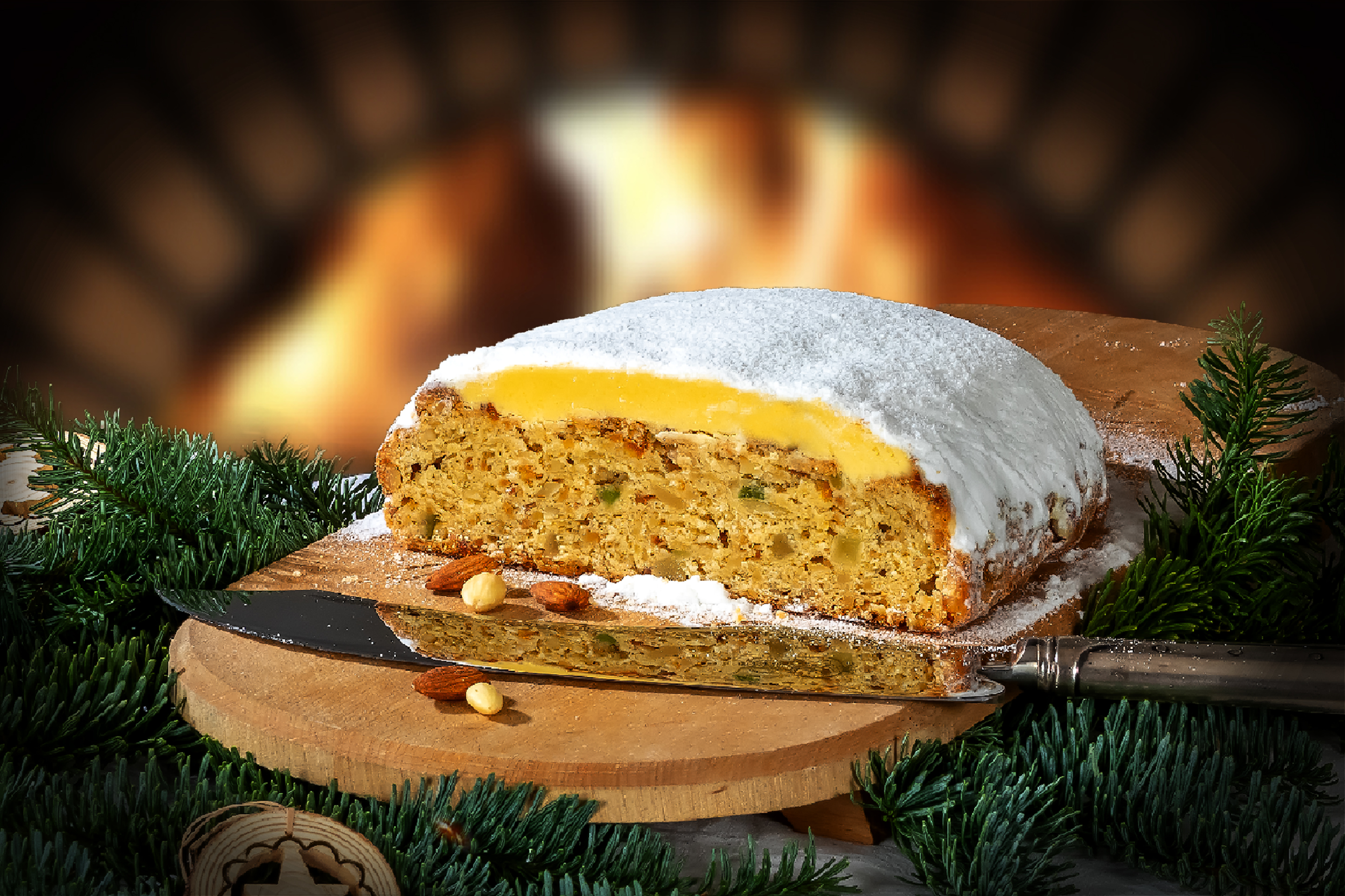 Original erzgebirgischer Mandelstollen